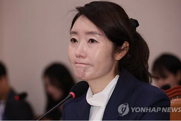 [정치 한복판] <b>강선우 청문회</b>, 눈물과 쓰레기봉투가 뒤엉킨 날