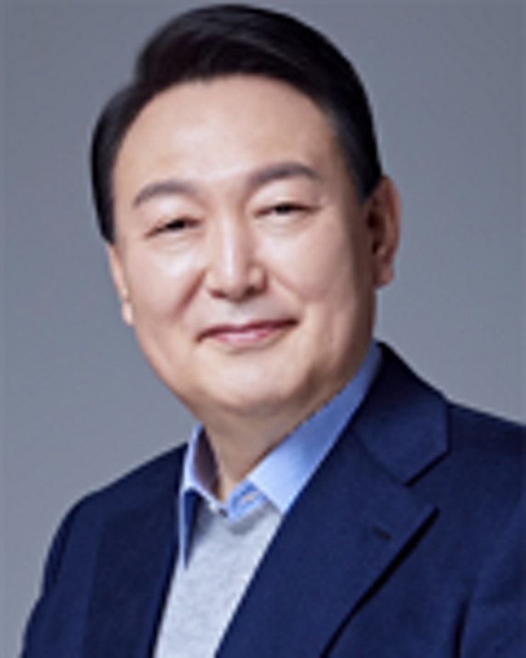 <b>윤석열</b> 내란특검 조사 <b>거부</b>, <b>구치소</b>를 펜트 하우스로 만들어 달라.