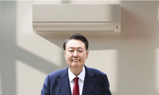 "<b>윤석열</b> 독방에만 에어컨? 문제 소지"…전 교정본부장 지적
