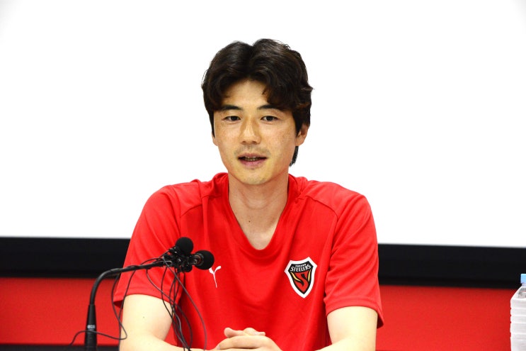 “1분 1초가 소중하다”는 <b>기성용</b>의 포항 입단과 '위기의 중심... 