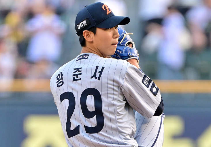 <b>엄상백</b> or <b>황준서</b>? <b>한화</b> 이글스 5선발 누가 맡을까?