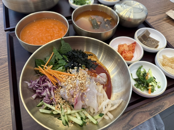  더위를 식혀줄 시원한 국물 대구 신상 범어동맛집'낙원물회식당'