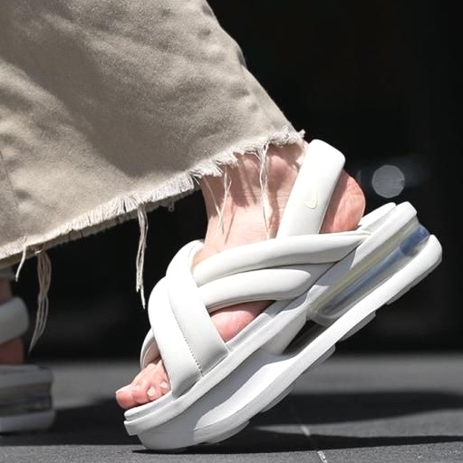  나이키 아일라 샌들 후기 장마철 비올때 샌들 추천