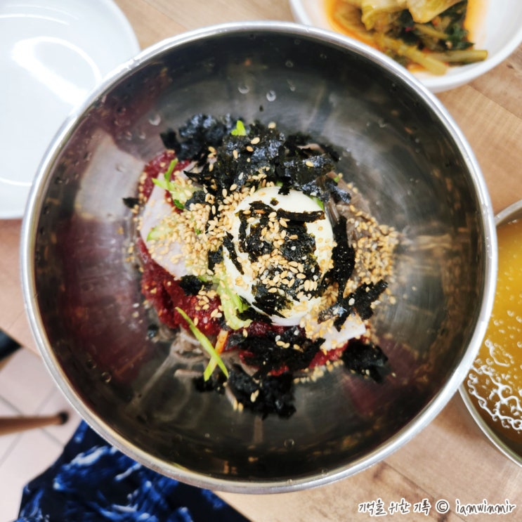  강원도 고성 비빔막국수와 메밀만두, 천진봉평막국수