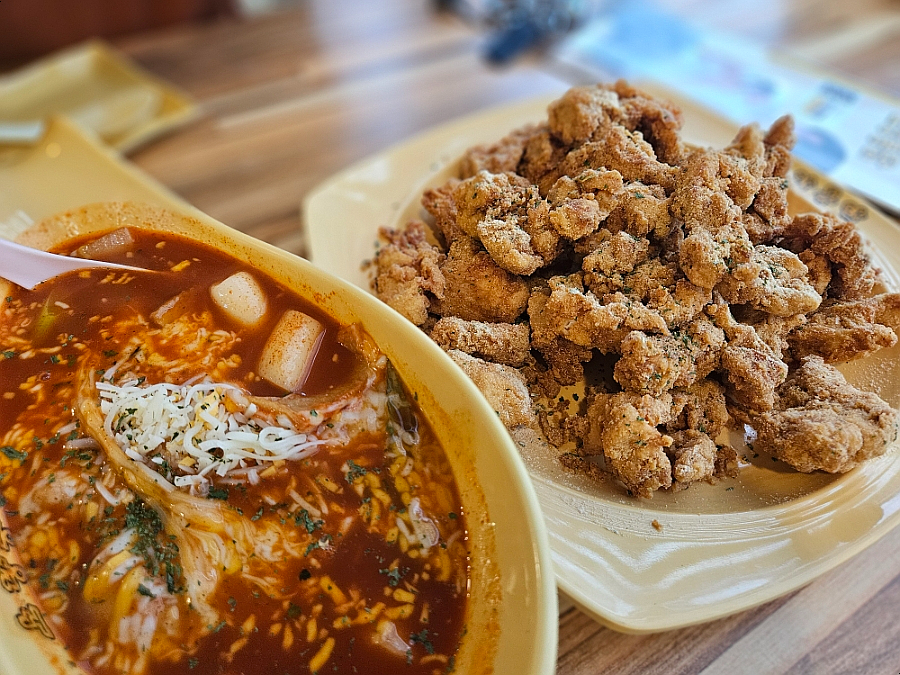 노랑통닭 내곡점 사진 1