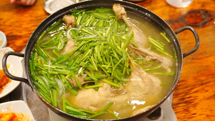  서울근교 인천 서구 아라뱃길 오리백숙 맛집 추천 유천가든 가족 외식 장소로 완벽