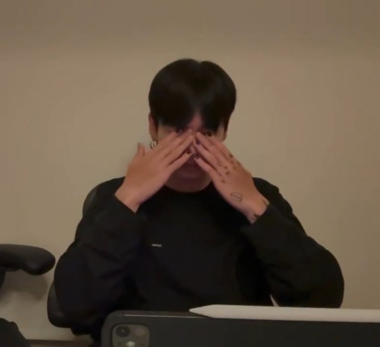 BTS 방탄소년단 <b>정국</b> - 250714... 그리고 <b>케데헌</b> 보고 울었다는... 