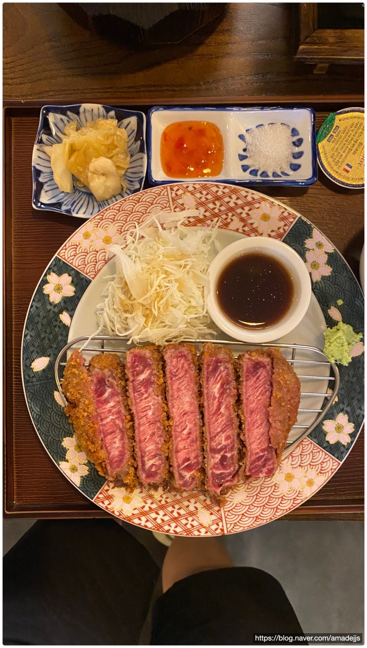  판교 아브뉴프랑 맛집, 녹아내리는 이치규 안심 규카츠!