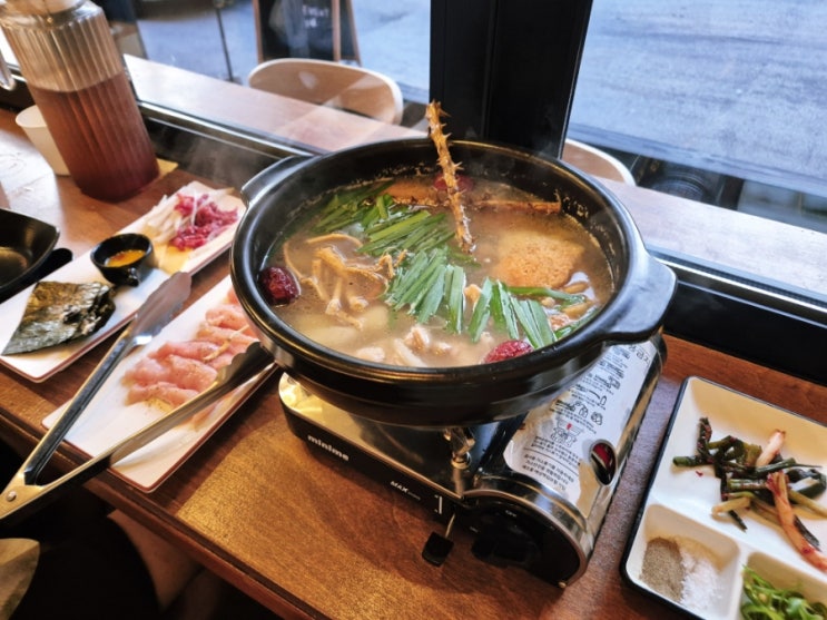  [부산] 서면 카페거리 뒤쪽 핫플 감성 가득한 뉴한주 리뷰