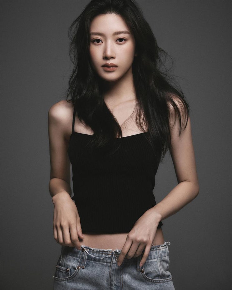 “<b>아시아</b> 전역 뒤흔든 만남”…<b>문가영</b>, <b>팬미팅 투어</b>로 진심... 