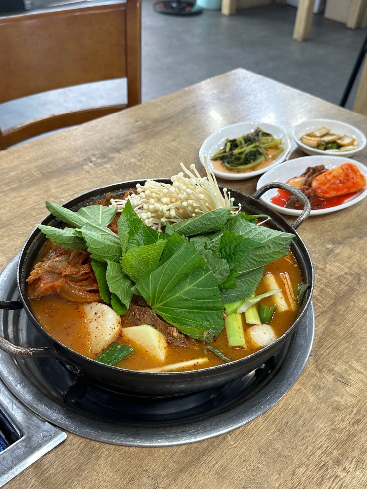  파주맛집추천 별미감자탕 금촌점 매콤한 묵은지 감자탕 후기