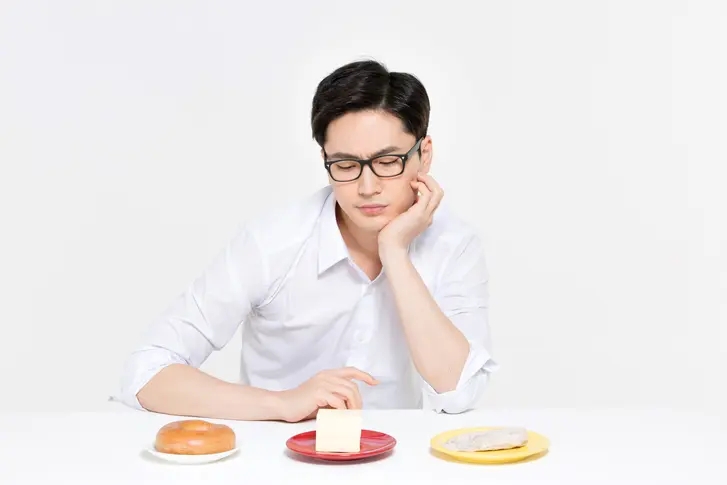 남들은 근육 어찌 키우나? 닭가슴살·두부, ‘이렇게’ 먹어야 제대로!