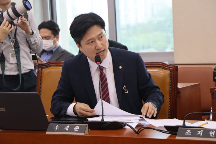 <b>환경부</b> <b>김성환</b> <b>장관</b> 후보자 “예타 면제 동의”… 우재준 의원... 