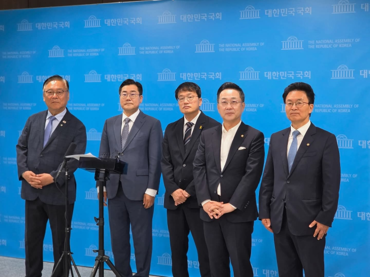 정진욱의 하루(7월 15일): <b>박찬대 당대표</b> 후보 정당정치 개혁... 