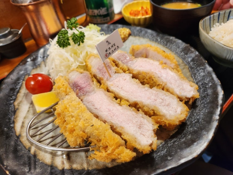  부산대 데이트 맛집 '톤쇼우'  버크셔K 특로스카츠의 진한 풍미에 반하다