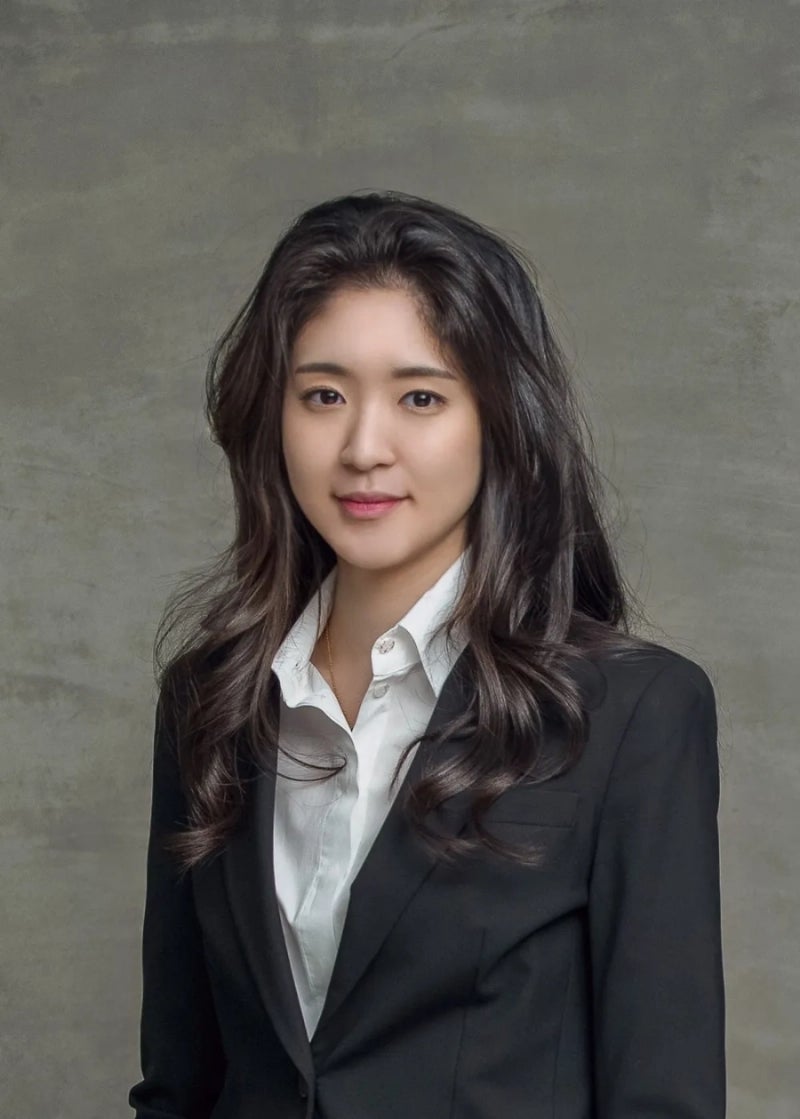 진짜 퇴사했다고?.. 아모레퍼시픽 그룹 장녀 서민정은 누구? (프로필)
