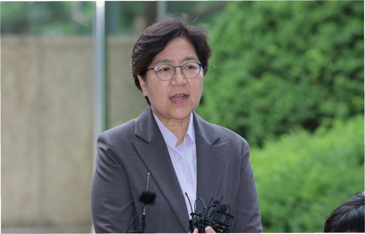 <b>정은경</b> 후보자 <b>농지법 위반 의혹</b>: '가족 농사' 해명 뒤 숨겨진 진실