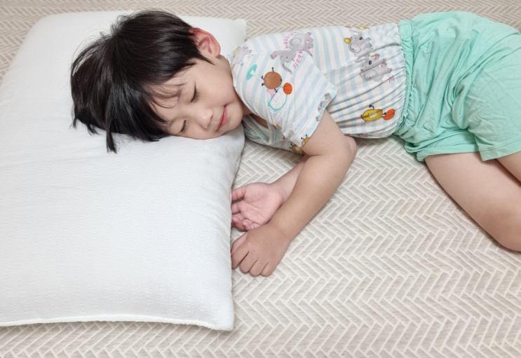  아기 바닥매트리스 추천 바닥토퍼 하나로 놀이방, 낮잠, 거실까지 활용도 최고!