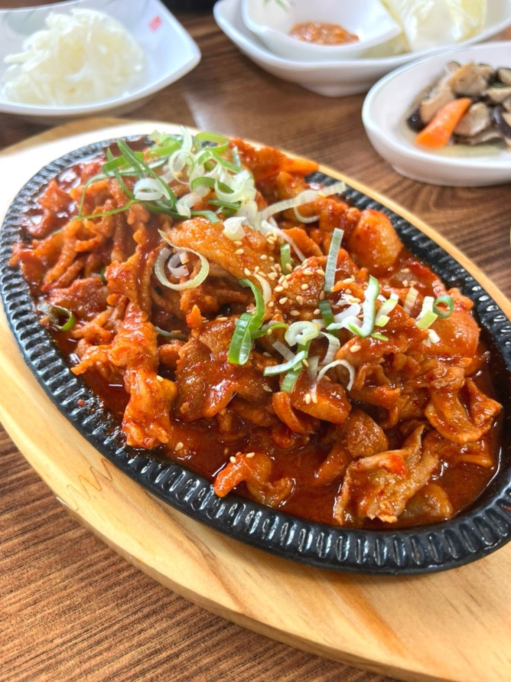  집에서 직접 만든 강된장 쌈밥, 정갈한 집밥 느낌 백반 - 담양 담원