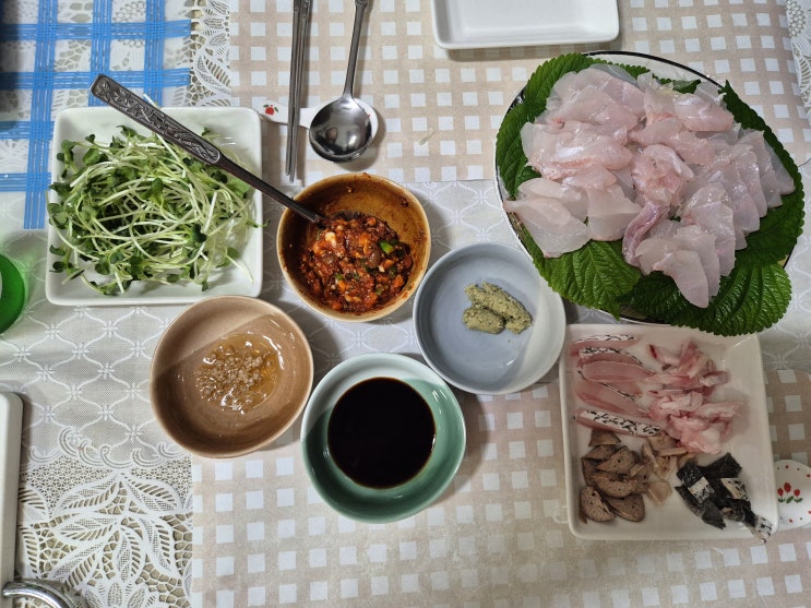 황금보다 귀한 여름철 보양식... 신안 민어회( feat. 민어회 택배)