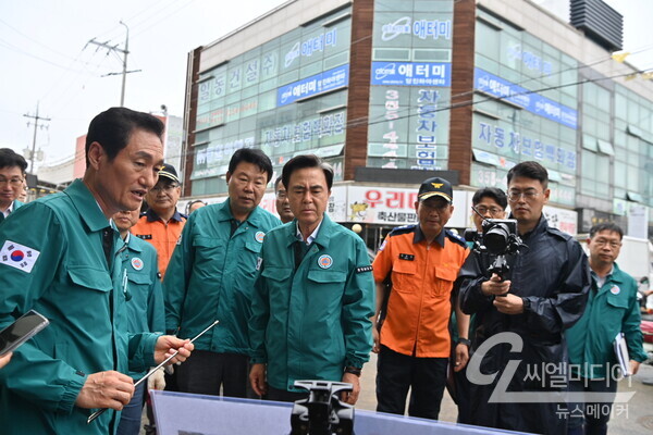 <b>김태흠 지사</b>, 당진·예산 <b>호우 피해</b> 현장 방문...대응 상황 점검