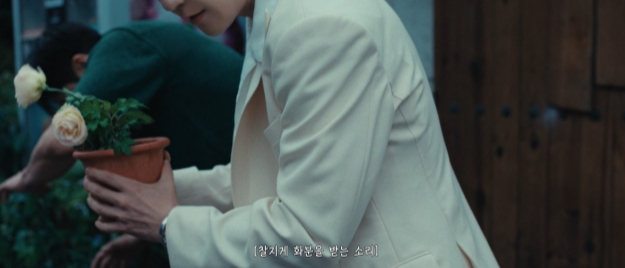 "JUICY GO?" <b>영탁</b>, '주시고' MV 티저 압도적 존재감