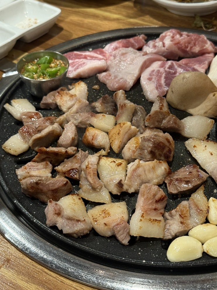  수영역 뒤편에 숨은 진짜 맛집, 뒷고기의 성지! “낭기뒷고기”