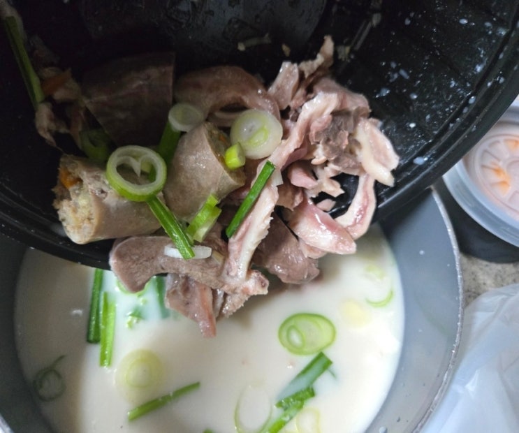  검단 순대국 맛집 진한 사골육수 정칠구백순대 포장