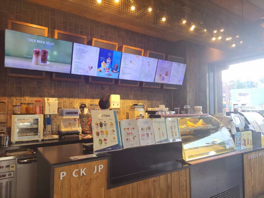 카페베네 대전농협하나로마트점 사진 3