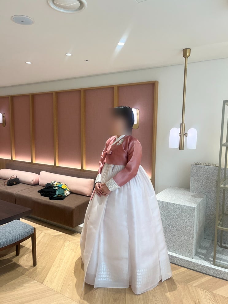  [혼주한복 8] 운선제한복 종로점 피팅 사진 5 _ 계약 o, 선택 x