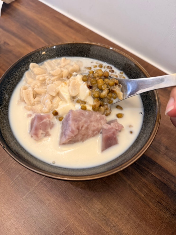  대만 가오슝 맛집 또우화 豆花 커부커 나이차 可不可奶茶 크레미아 아이스크림 디저트 추천