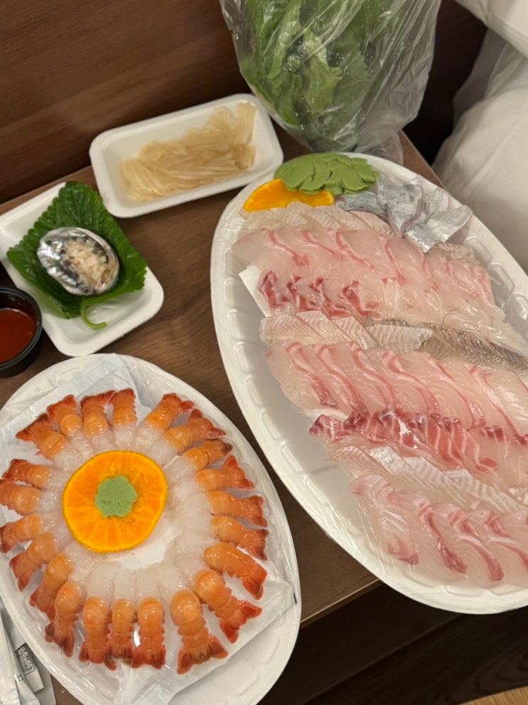  제주 여행 매일올레시장 회포장 갈치회, 전복회가 서비스 ‘기흥어물’ 딱새우회 테이크아웃 내돈내산 후기