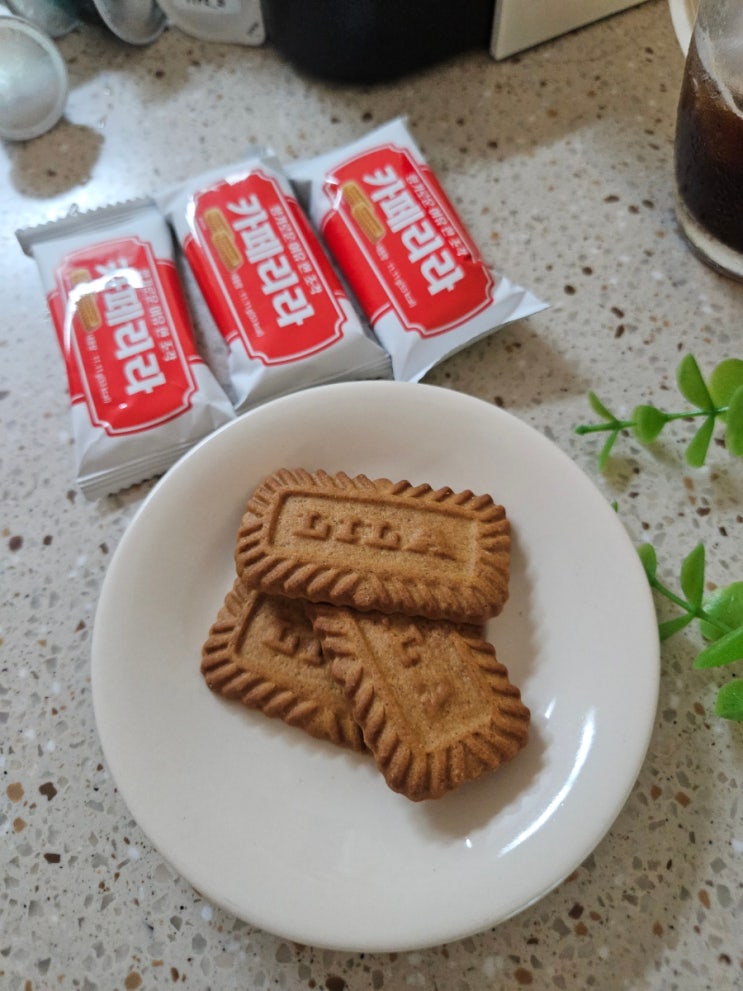  [카페리라 카라멜비스켓] 델로스&로투스를 대체하는 커피과자