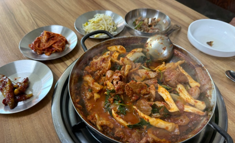 내고향돼지찌개 사진 2
