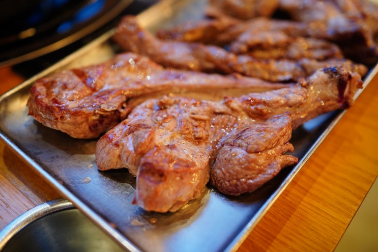  [애오개역 맛집] 곱창파는 고깃집 - 구워주는 공덕 고기집