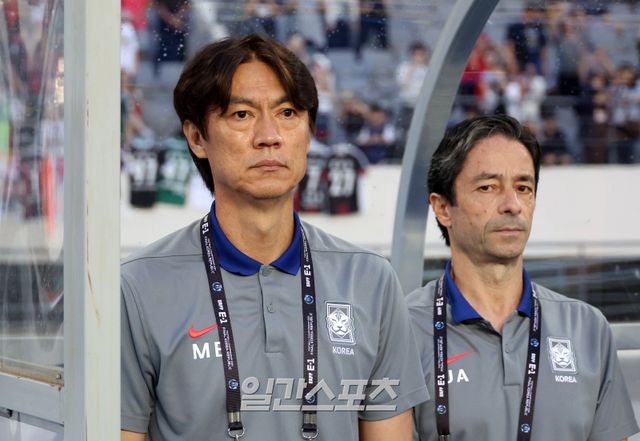 [축구] <b>홍명보호</b>, 한일전 패배에 ‘유체이탈’ 논란… <b>월드컵</b>... 