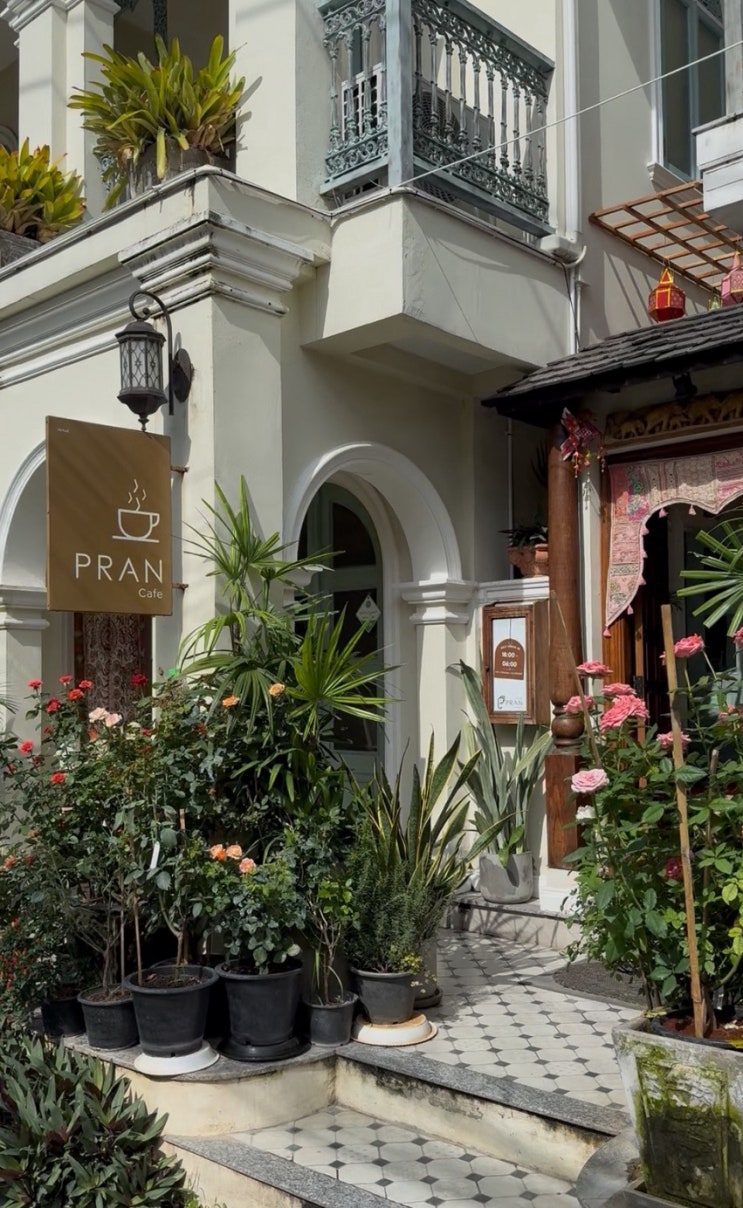  치앙마이 혼여 올드타운 숙소 Pran At Kumuang Boutique House 후기 (빌라스위트룸)