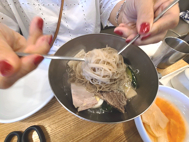  자극 없어 더 특별한 맛, 평양면옥 강남점 솔직 리뷰