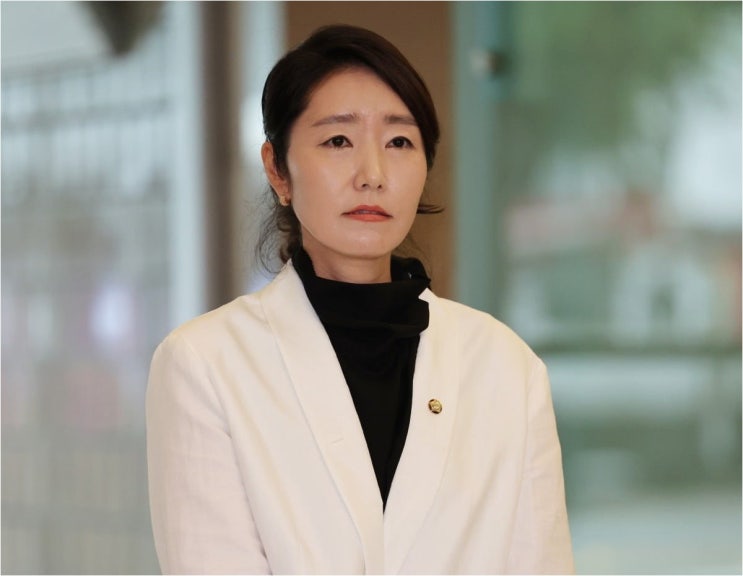 <b>강선우</b>·<b>이진숙</b> 후보자, <b>임명</b> 강행 vs 사퇴 기로…이재명... 