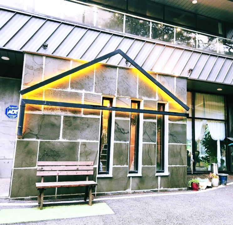  계룡산 자락 숲 카페에서 찾은 진짜 힐링! 흙냄새와 숲 냄새가 주는 선물!
