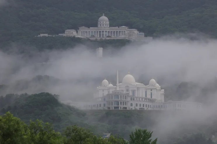 <b>김건희 특검</b>, <b>통일교</b> 시설(용산... 전방위 <b>압수수색</b>..무슨 일이?!
