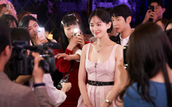 인플루언서 = 성공일까, 허상일까?