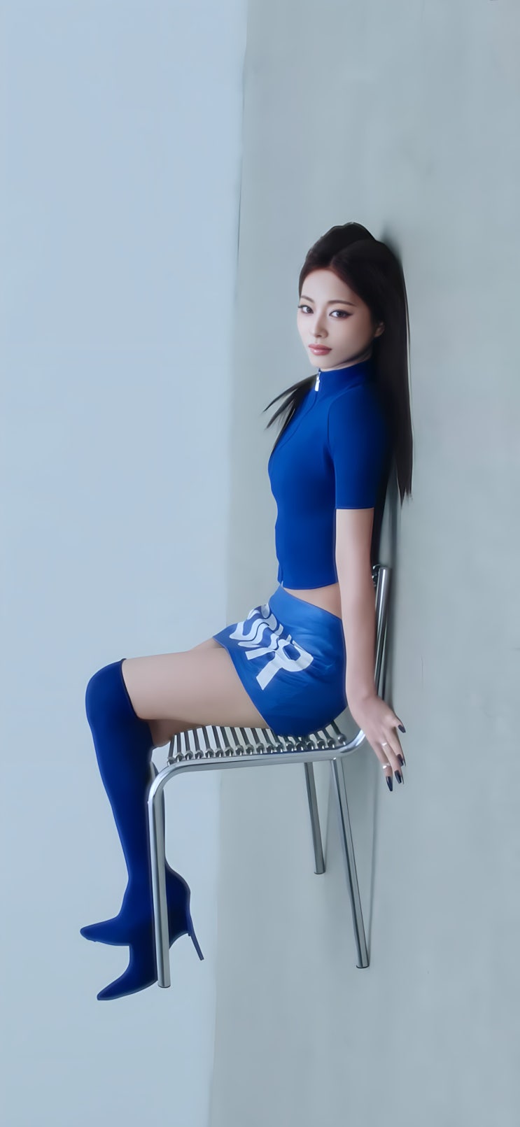 <b>트와이스</b> 6번째 <b>월드투어</b> 시작... K팝 걸그룹 최초 <b>360도</b> 무대... 