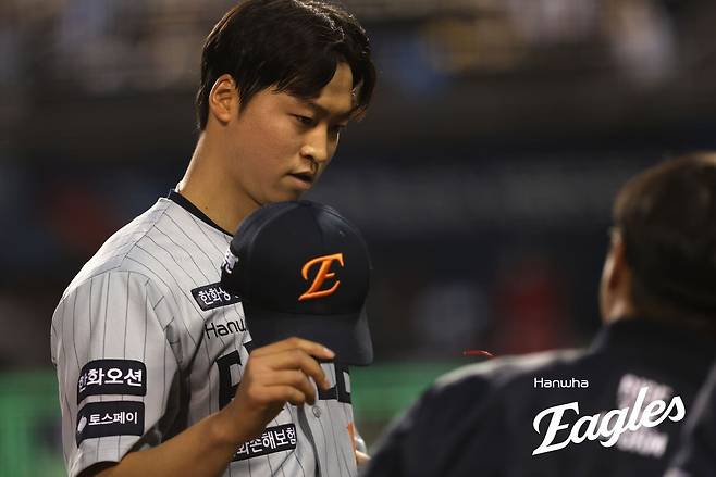'ERA 6.33' <b>엄상백</b>, 후반기 불펜으로 전환. 대체 선발은 '전체... 