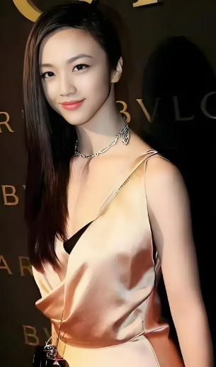 탕웨이 리즈 시절 그리고 45세에도 여전히 아름다운 근황