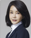 민중기 특검, <b>김건희 여사</b>... 압수수색…변호사법 위반 <b>혐의</b> 포착