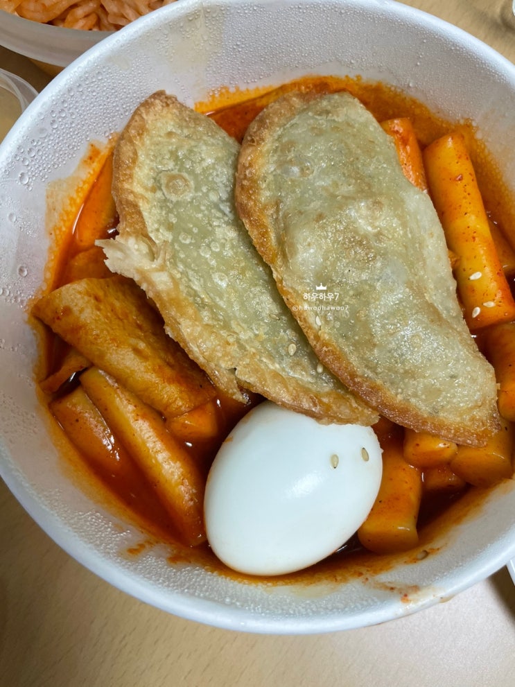  이마트 트레이더스 푸드코트 ' 떡볶이 ' 포장 내돈내산 솔직후기 ( feat. 트레이더스 떡볶이 과연 유명한 떡볶이 가게들과 비교했을 때 맛이 어땠을까요? )