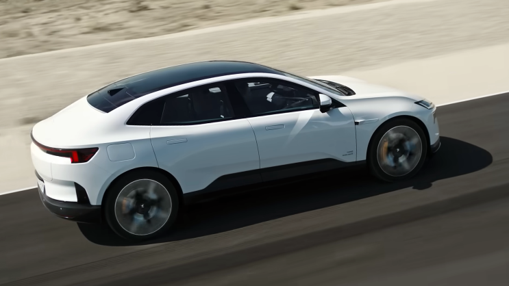  "6천만 원대 전기차 SUV" AI 탑재된 폴스타4 2026년형 출시