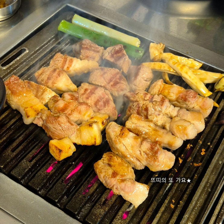  육즙터지는 연신내 고기맛집 뭉텅 김치말이국수 특밥 후기