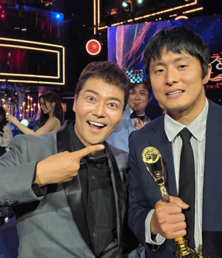 <b>이준영</b>, 이준혁 <b>착각 해프닝</b>…전현무 발음 논란에 사과 요구 빗발